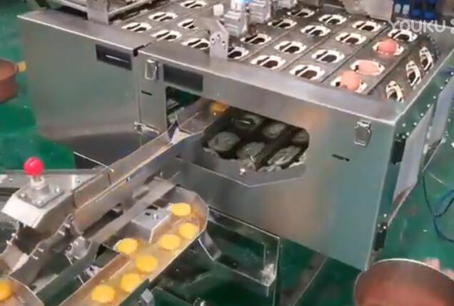 敲蛋機-四排敲蛋機-蛋清蛋黃分離器