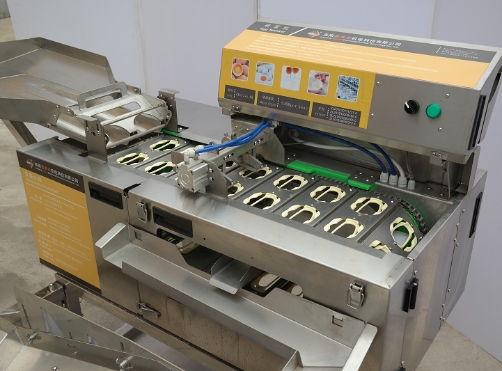 全自動(dòng)敲蛋機(jī)設(shè)備